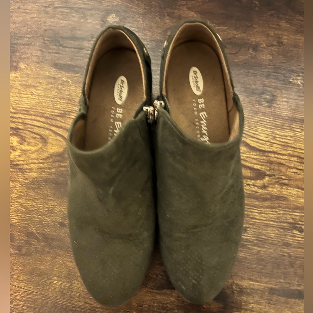 Dr Scholls Olive Green Bootie - Size 9 - like new